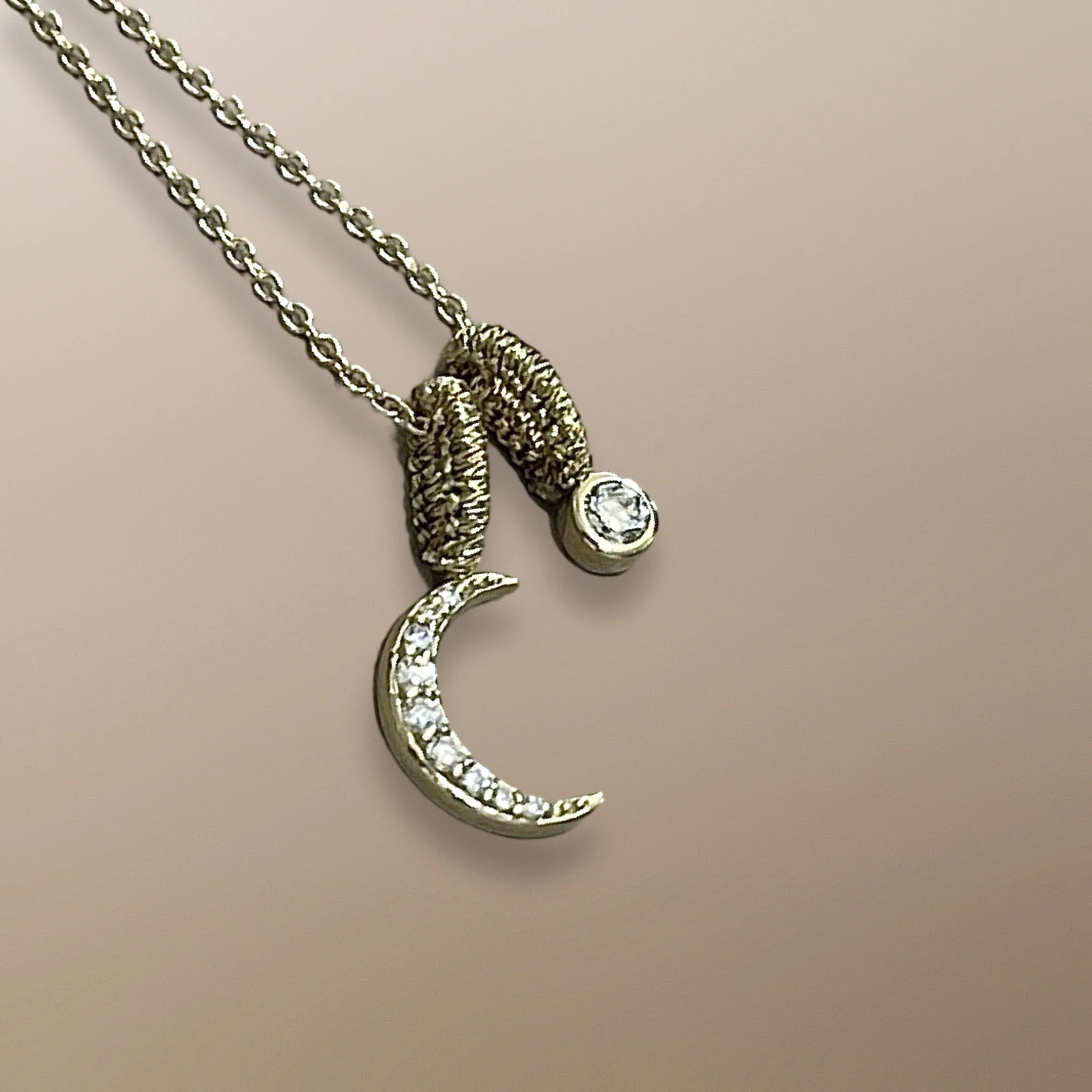 アクセサリー Nautilus gold and cord necklace Nautilus Necklace